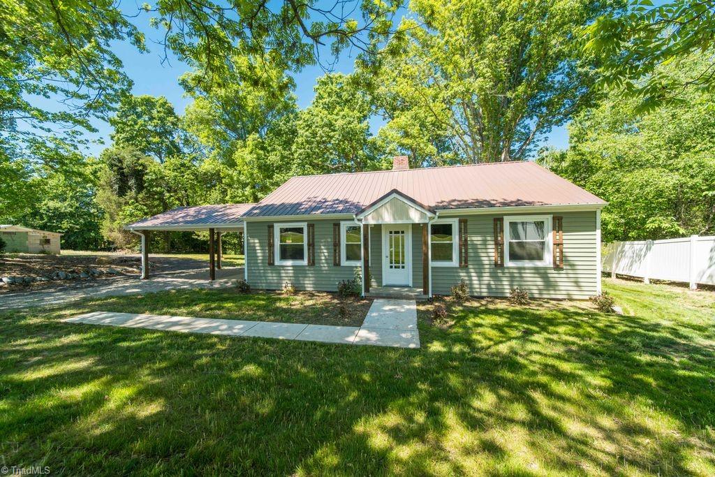 7280 Dennis Road Property Photo 1