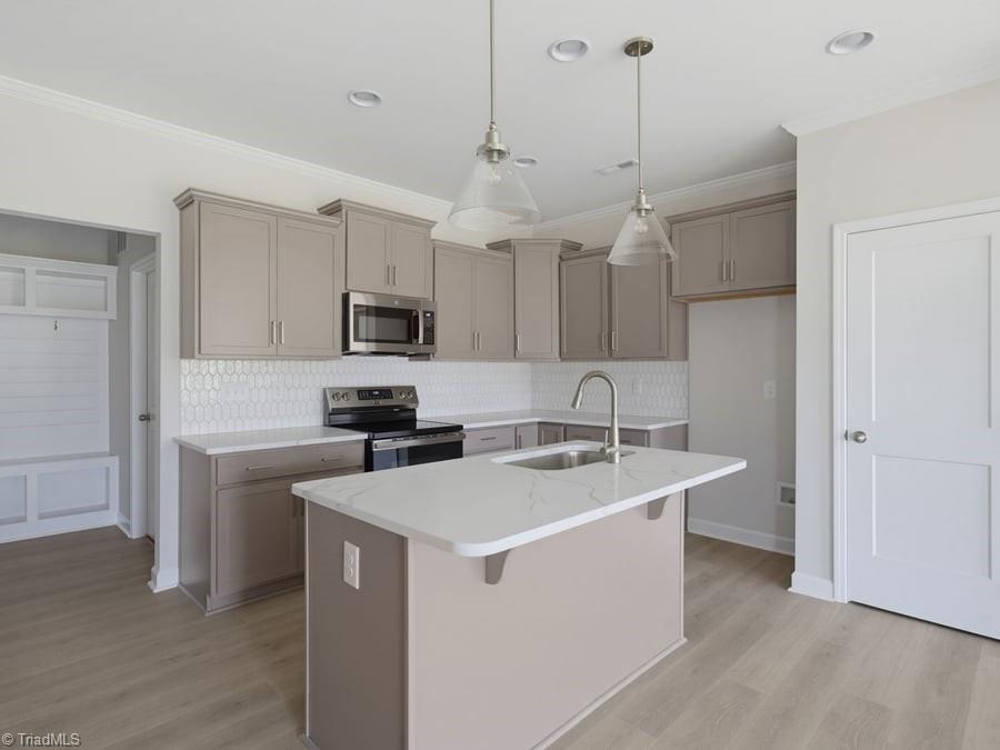 1102 Beeson Court Property Photo 17