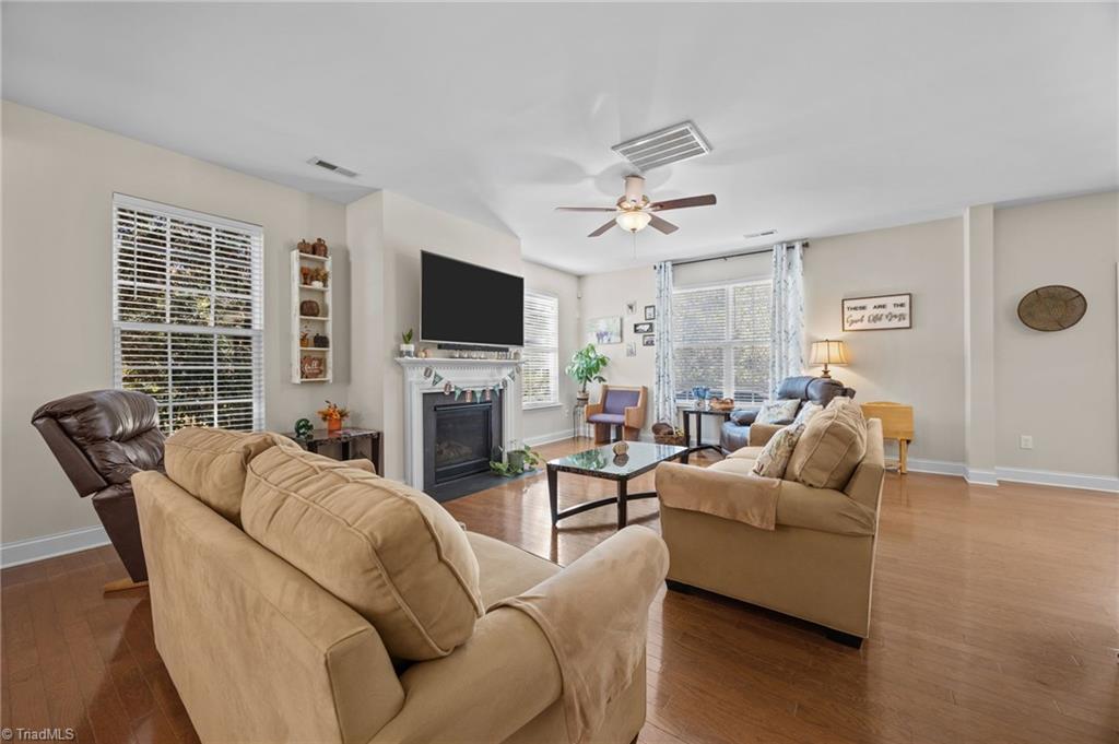 2683 Wellfleet Drive Property Photo 6