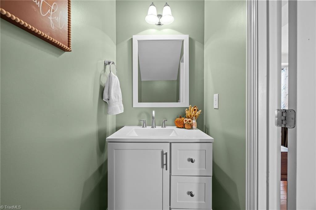 2683 Wellfleet Drive Property Photo 13
