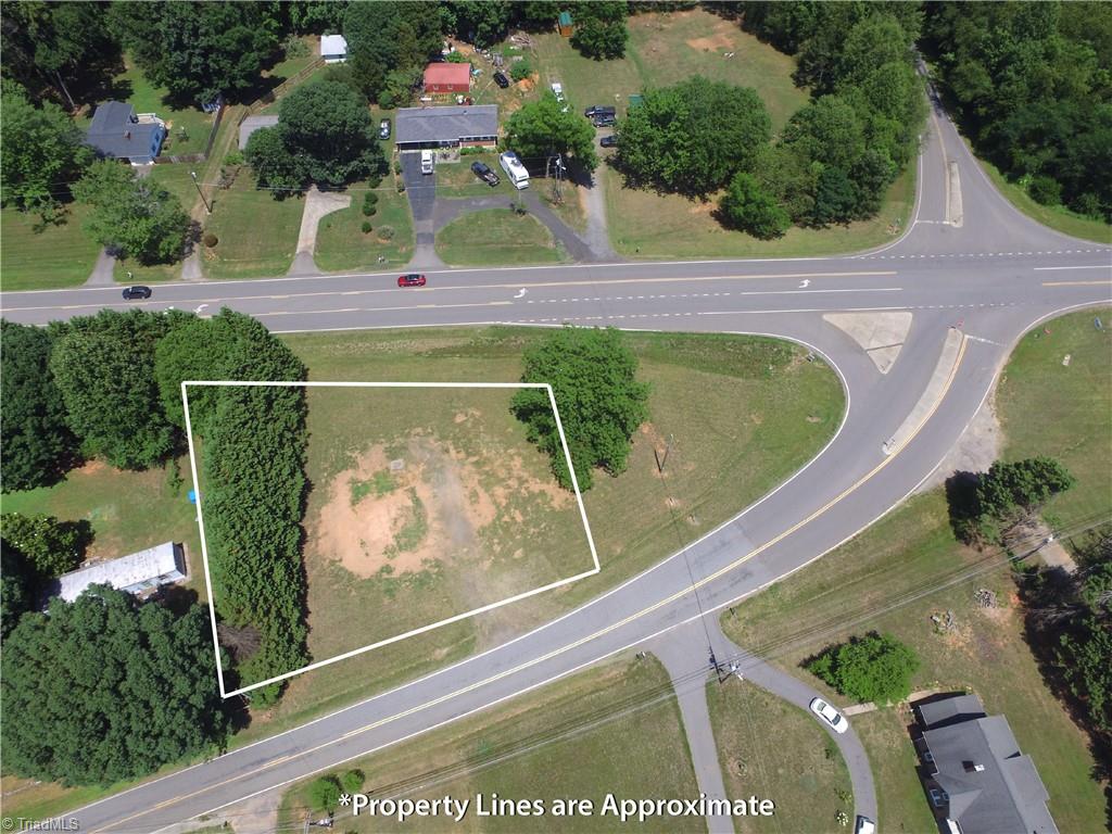 2493 Old Highway 21 Property Photo 12