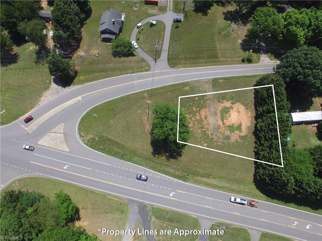 2493 Old Highway 21 Property Photo 13