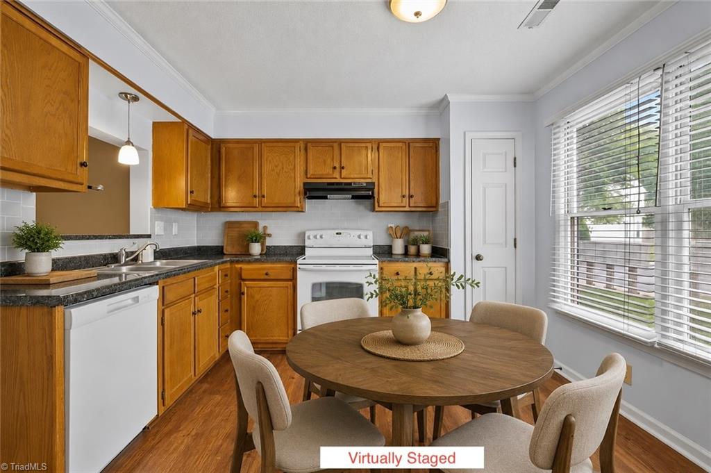 4397 Baylor Street Property Photo 4