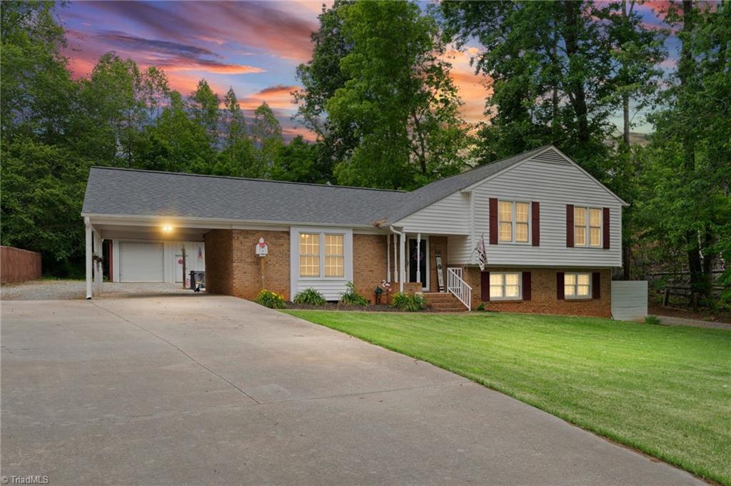201 Kingwood Road Property Photo 1