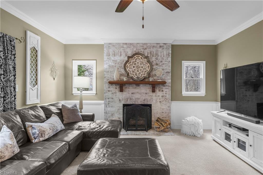 1708 Ambleside Court Property Photo 11