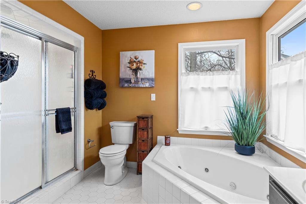 1708 Ambleside Court Property Photo 26