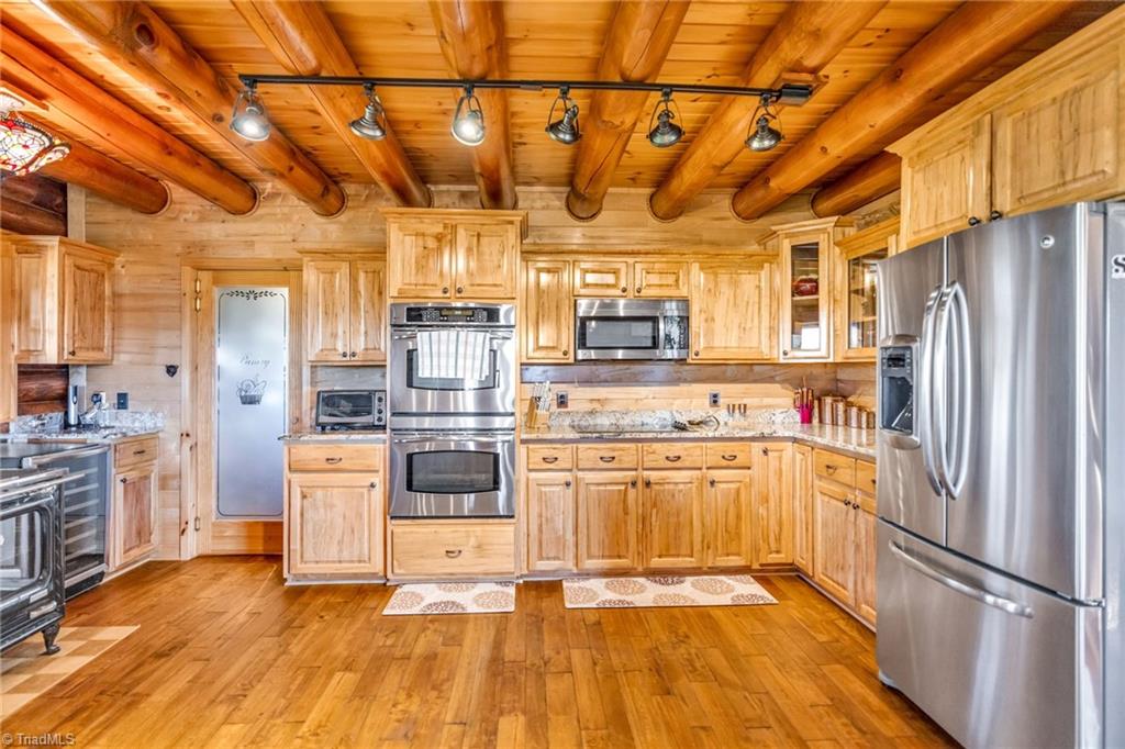 5939 Big Laurel Road Property Photo 19