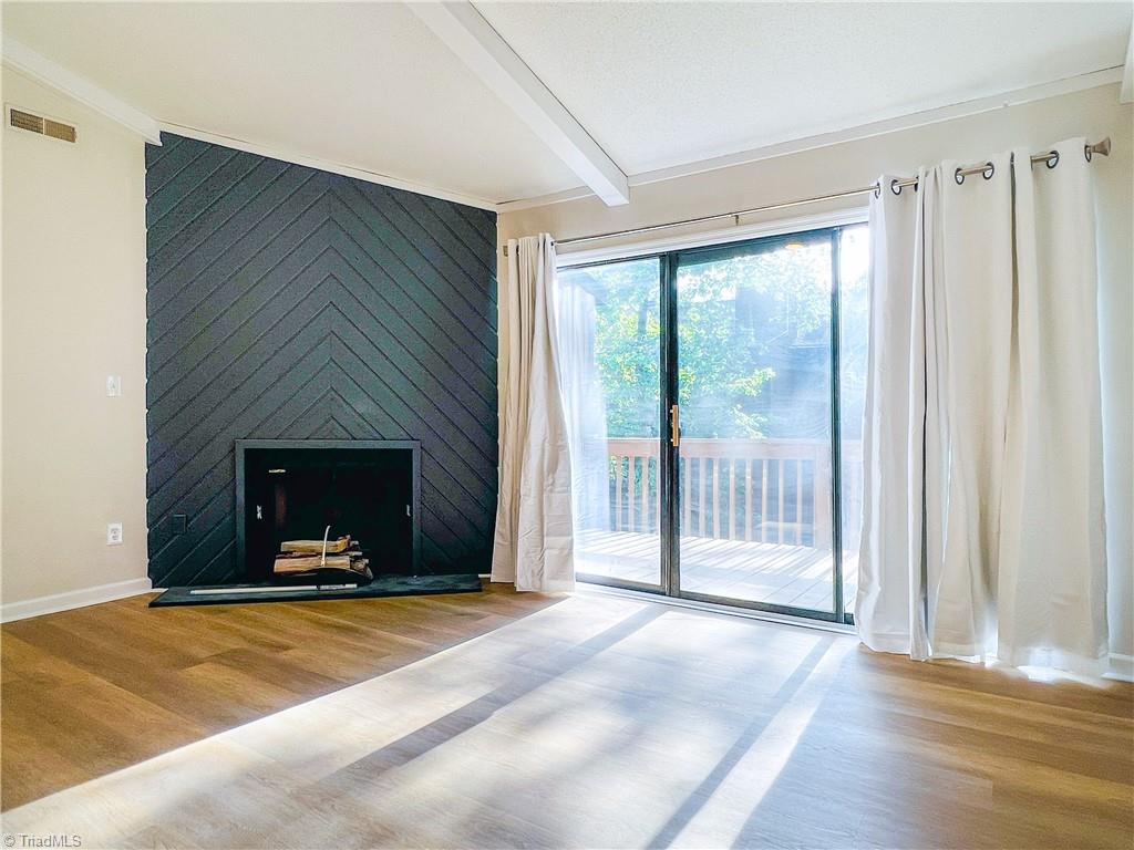 1904 Aspen Way Property Photo 1
