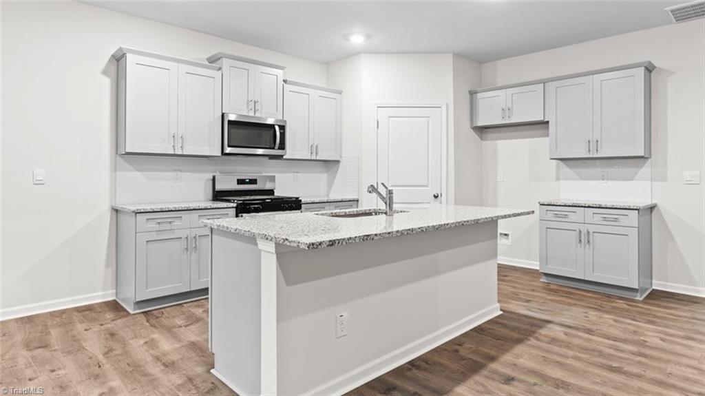 728 Bryson Boulevard Property Photo 7