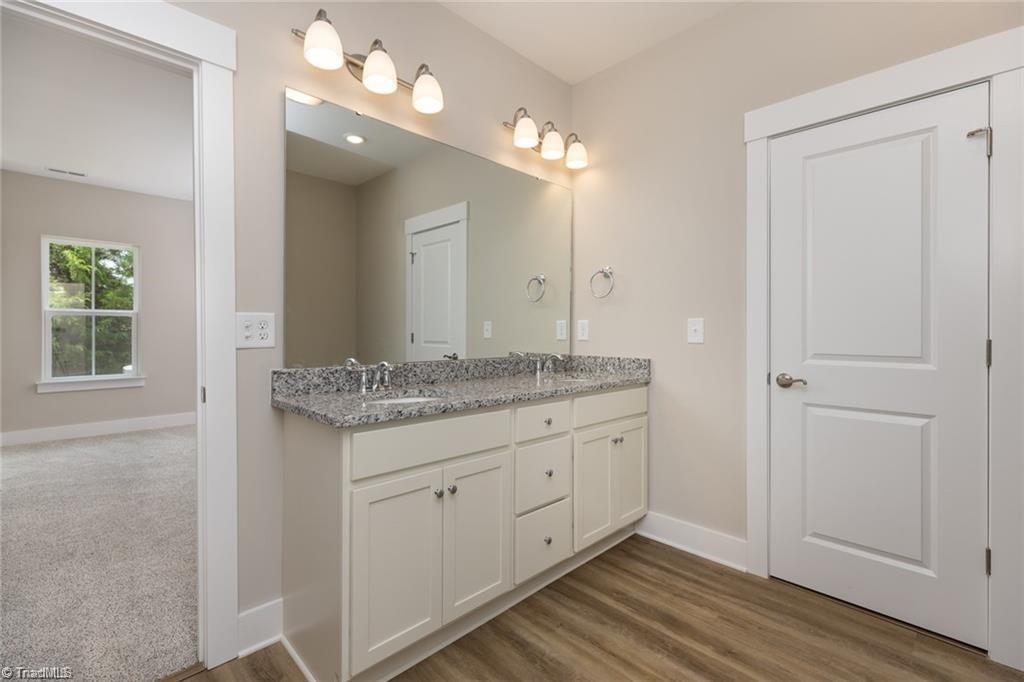 1739 Old Fields Boulevard Property Photo 15