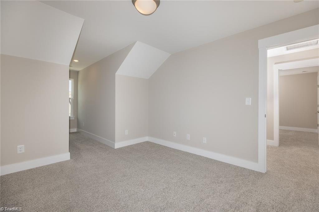 1739 Old Fields Boulevard Property Photo 21