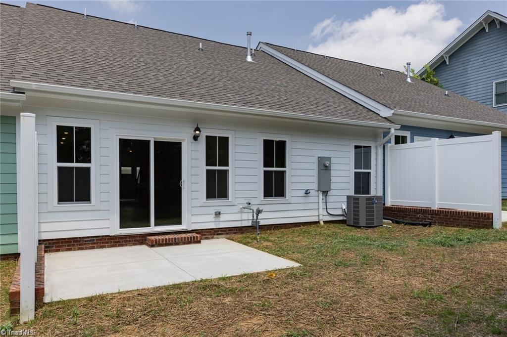 1739 Old Fields Boulevard Property Photo 24