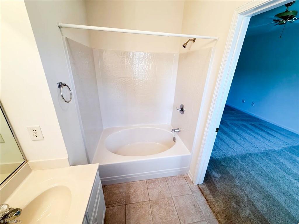3710 Spanish Peak Drive # 2b Property Photo 10