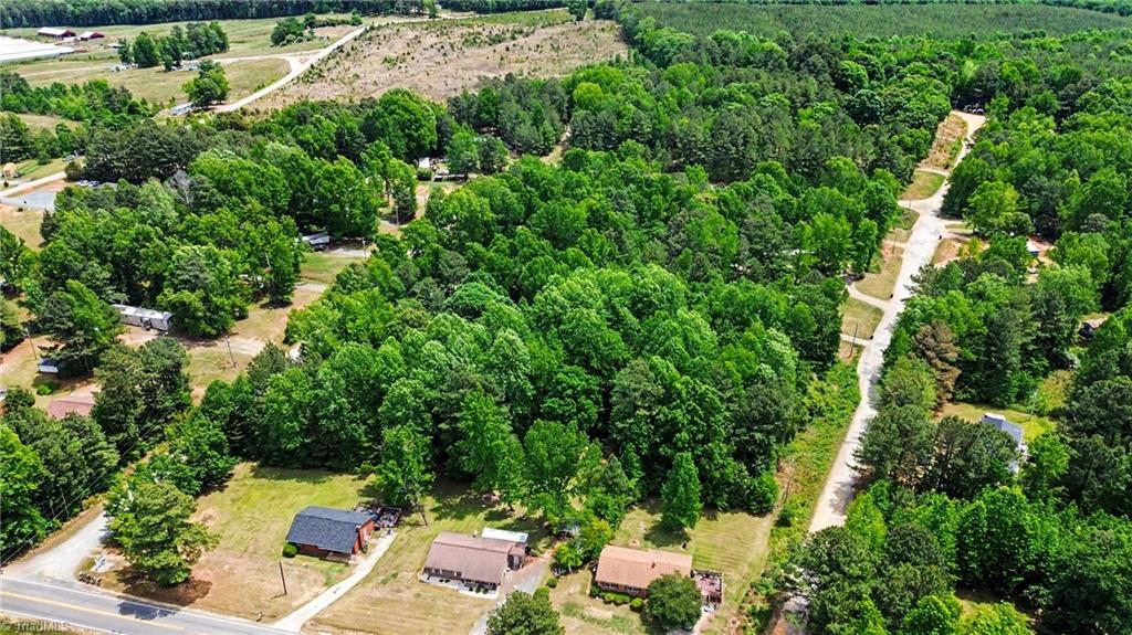 50 Pineview Circle Property Photo 2