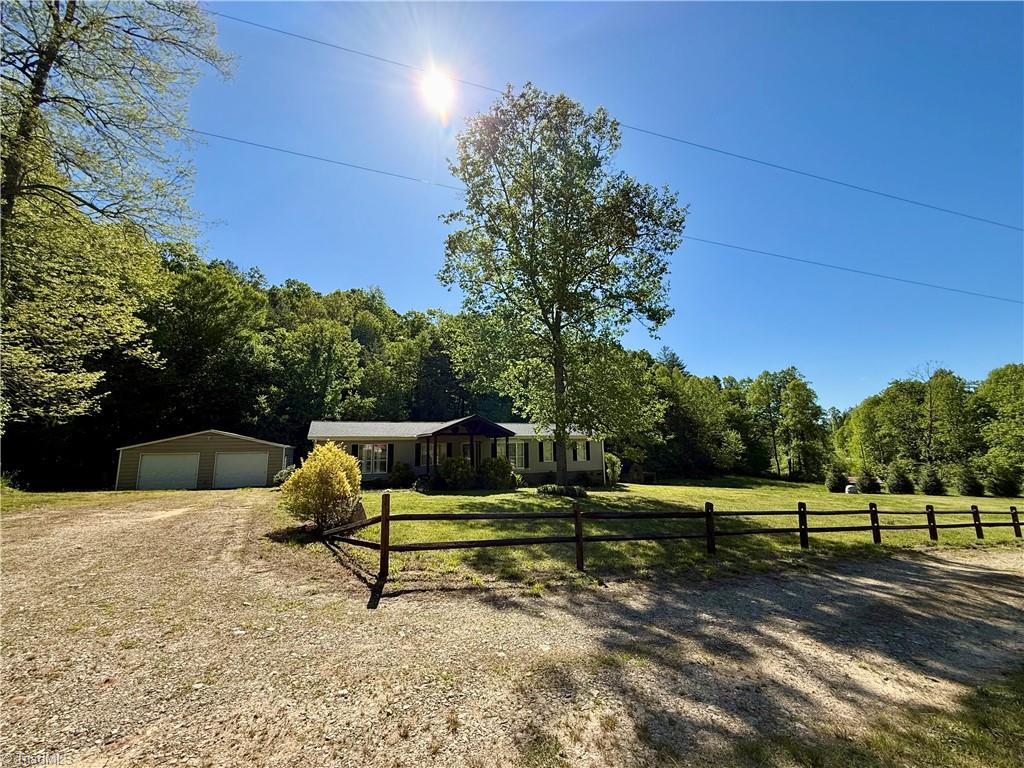 1038 Blackburn Hollow Road Property Photo 1