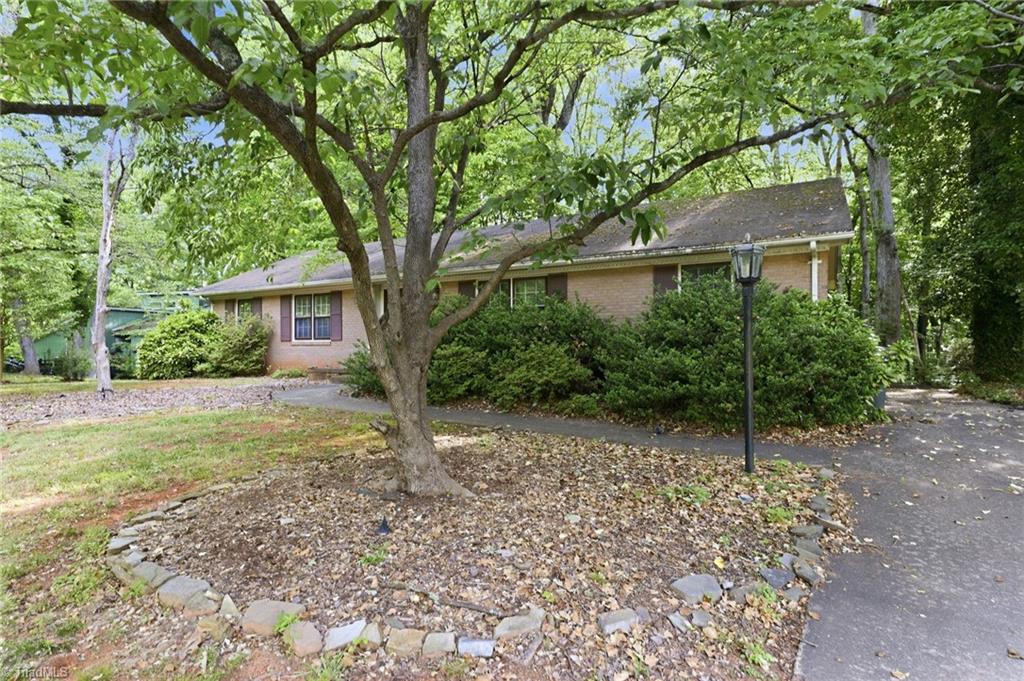 606 Leawood Drive Property Photo 13