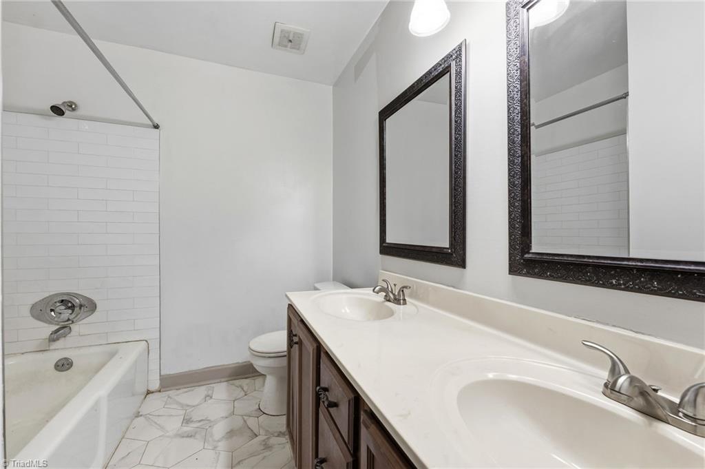 606 Leawood Drive Property Photo 25