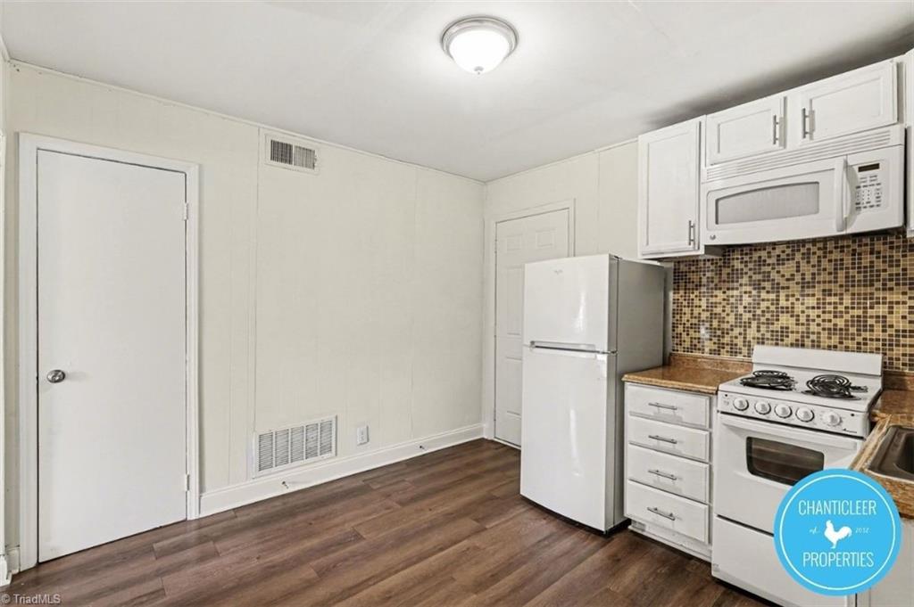 115 Florence Street # 7 Property Photo 3
