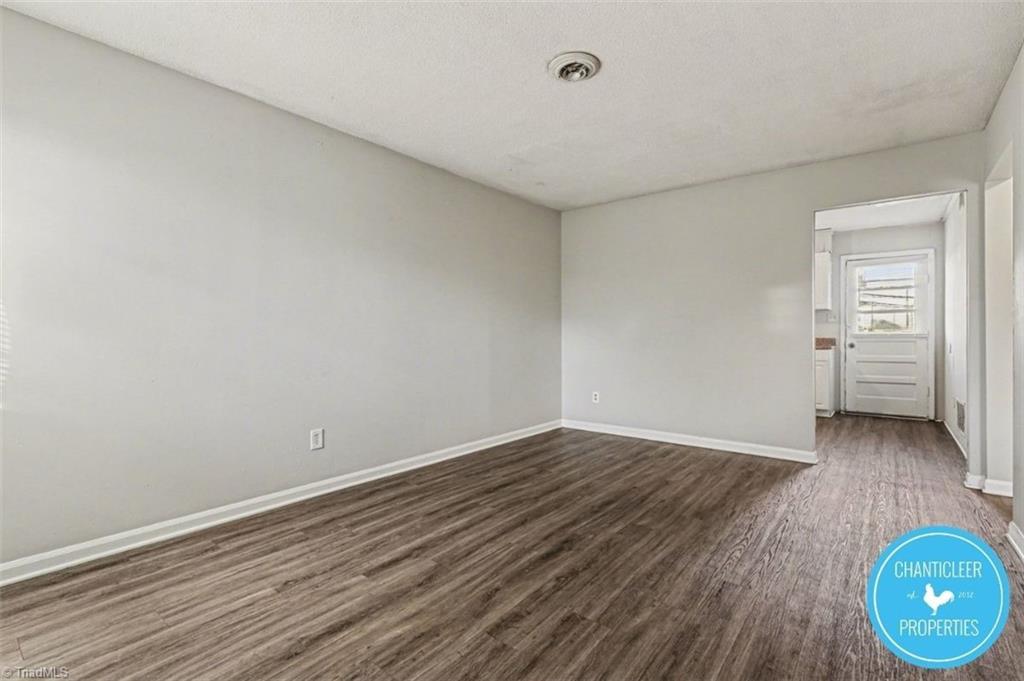 115 Florence Street # 7 Property Photo 6