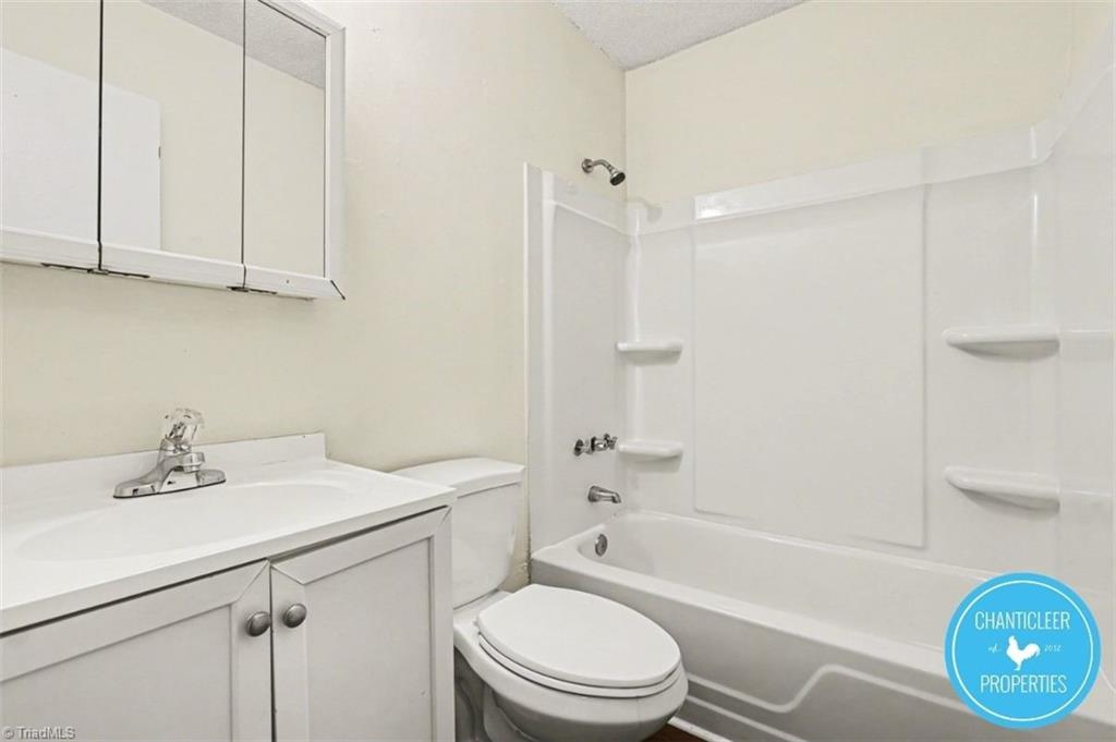 115 Florence Street # 7 Property Photo 10