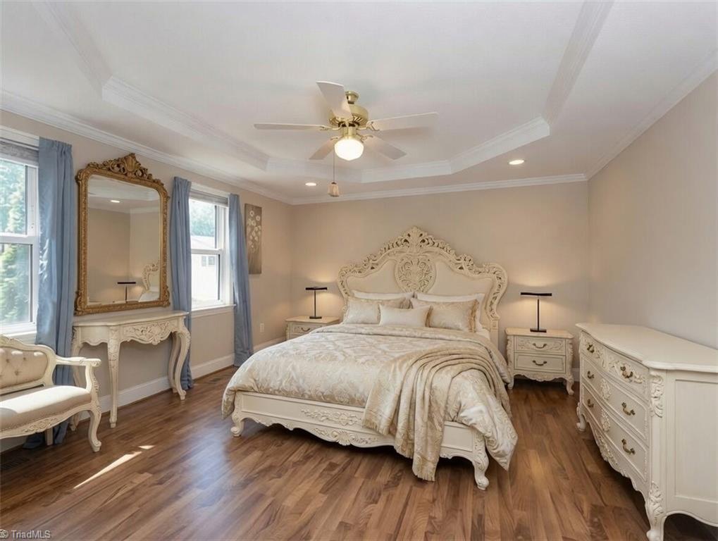 590 N Peace Haven Road Property Photo 11