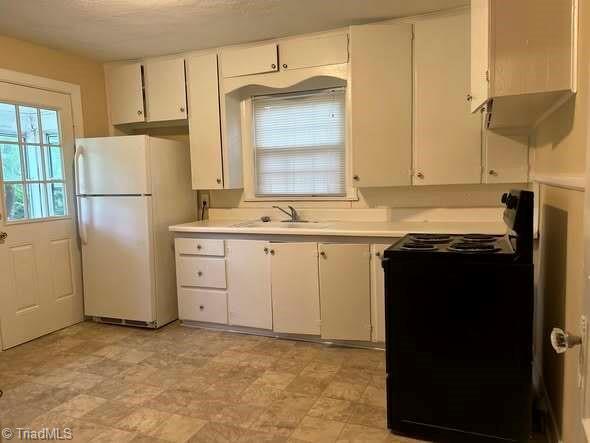 306 Auburndale Street Property Photo 4