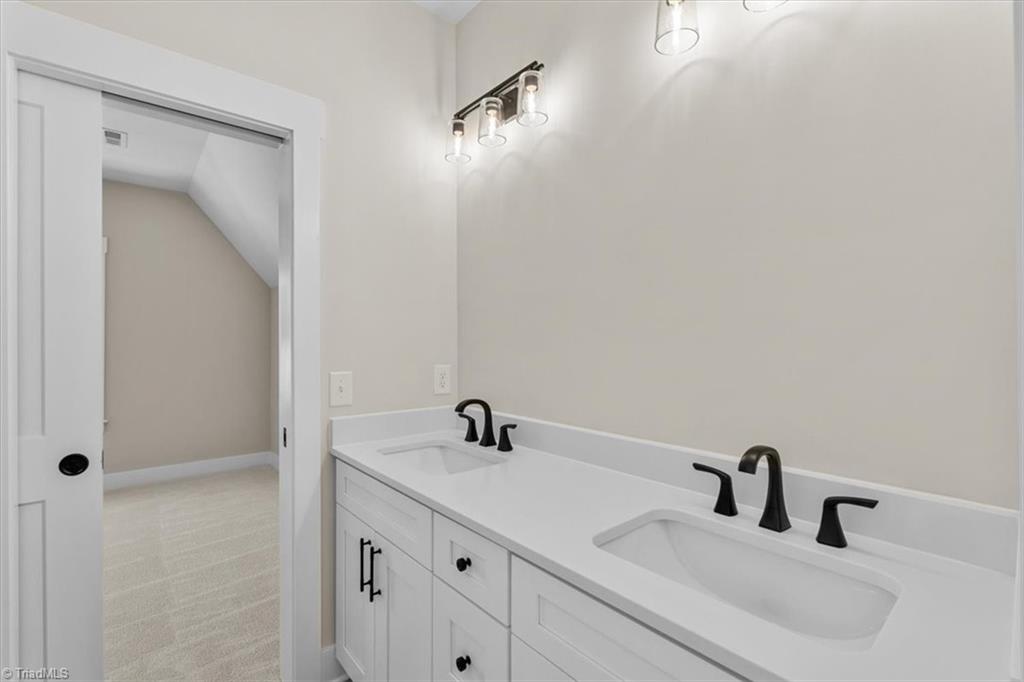 6099 Reynolda Trace Property Photo 38