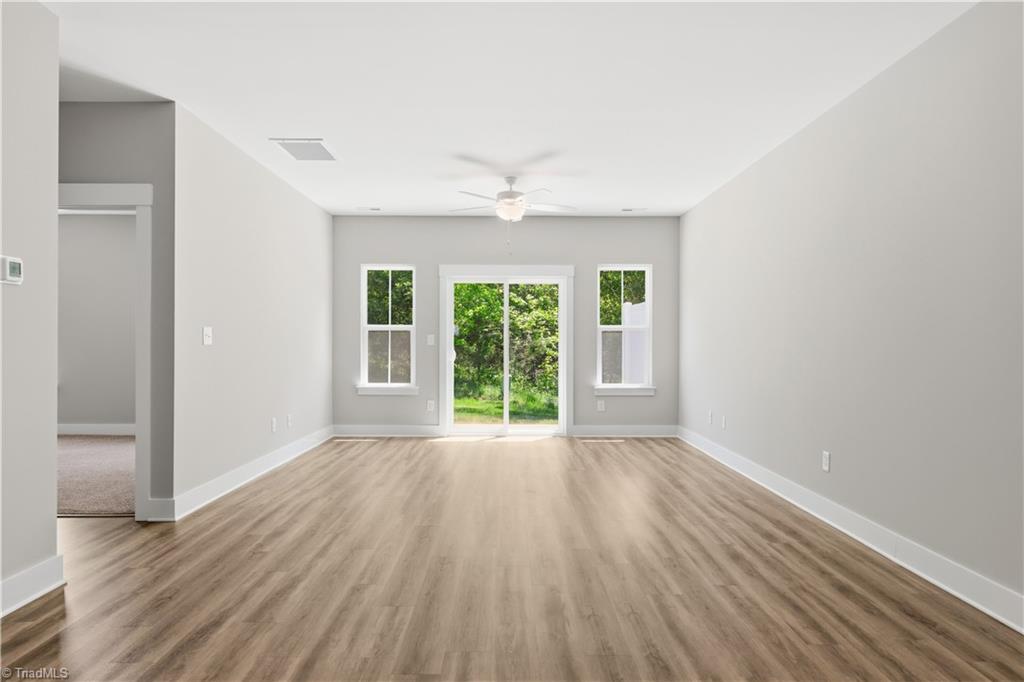 1727 Old Fields Boulevard Property Photo 16