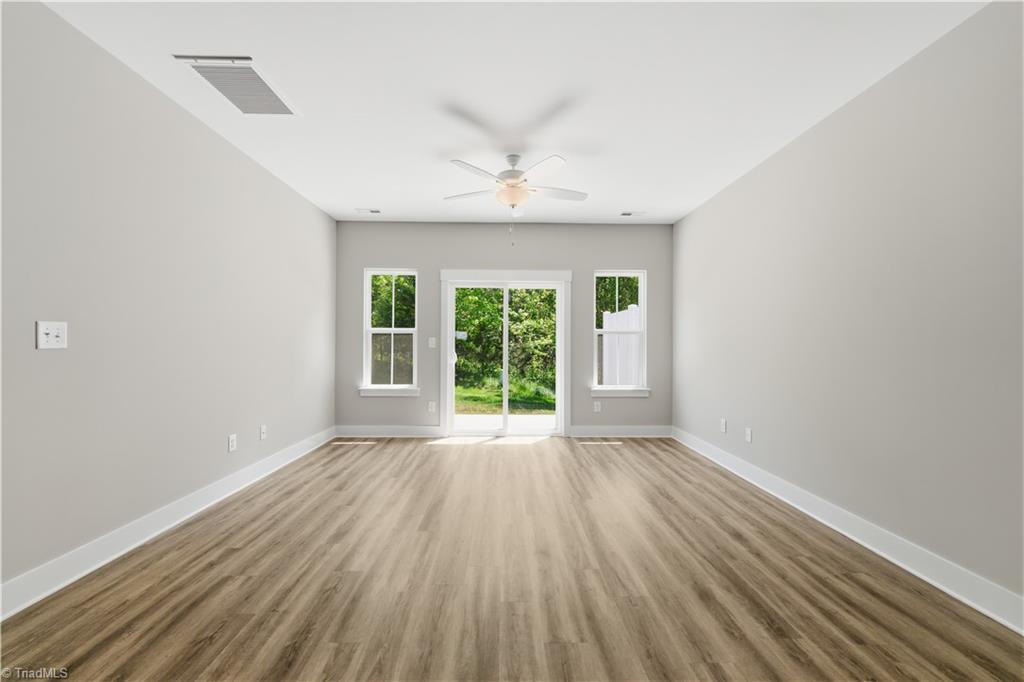 1727 Old Fields Boulevard Property Photo 17