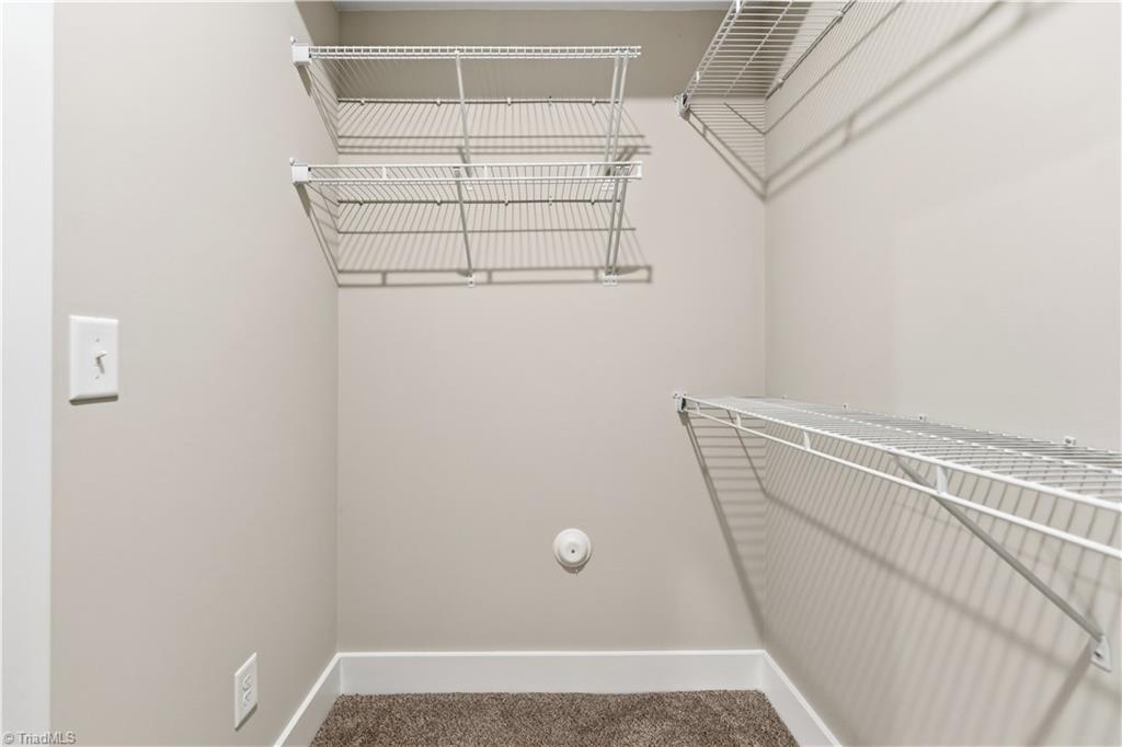 1727 Old Fields Boulevard Property Photo 29
