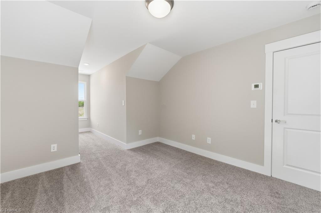 1727 Old Fields Boulevard Property Photo 34