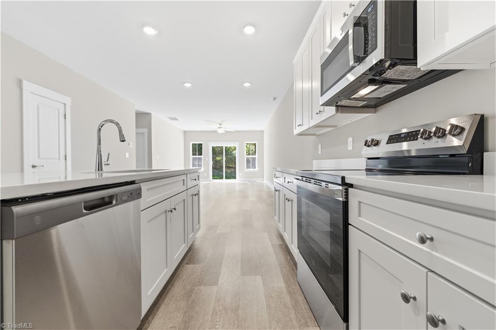 1731 Old Fields Boulevard Property Photo 8