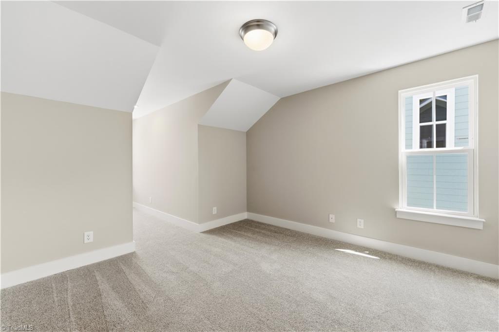 1731 Old Fields Boulevard Property Photo 28