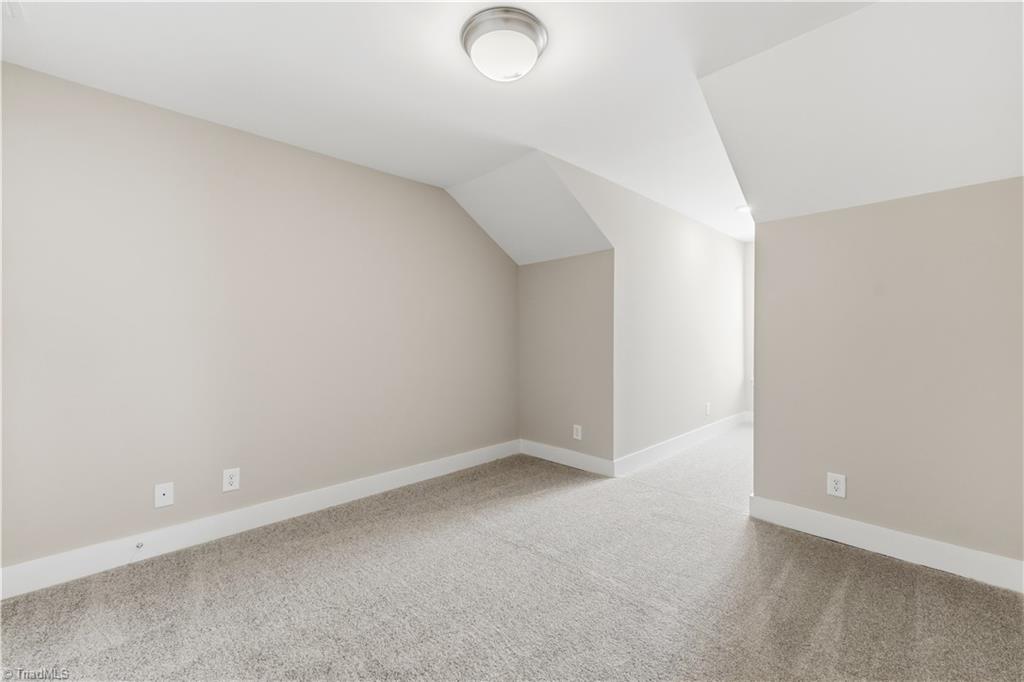 1731 Old Fields Boulevard Property Photo 31