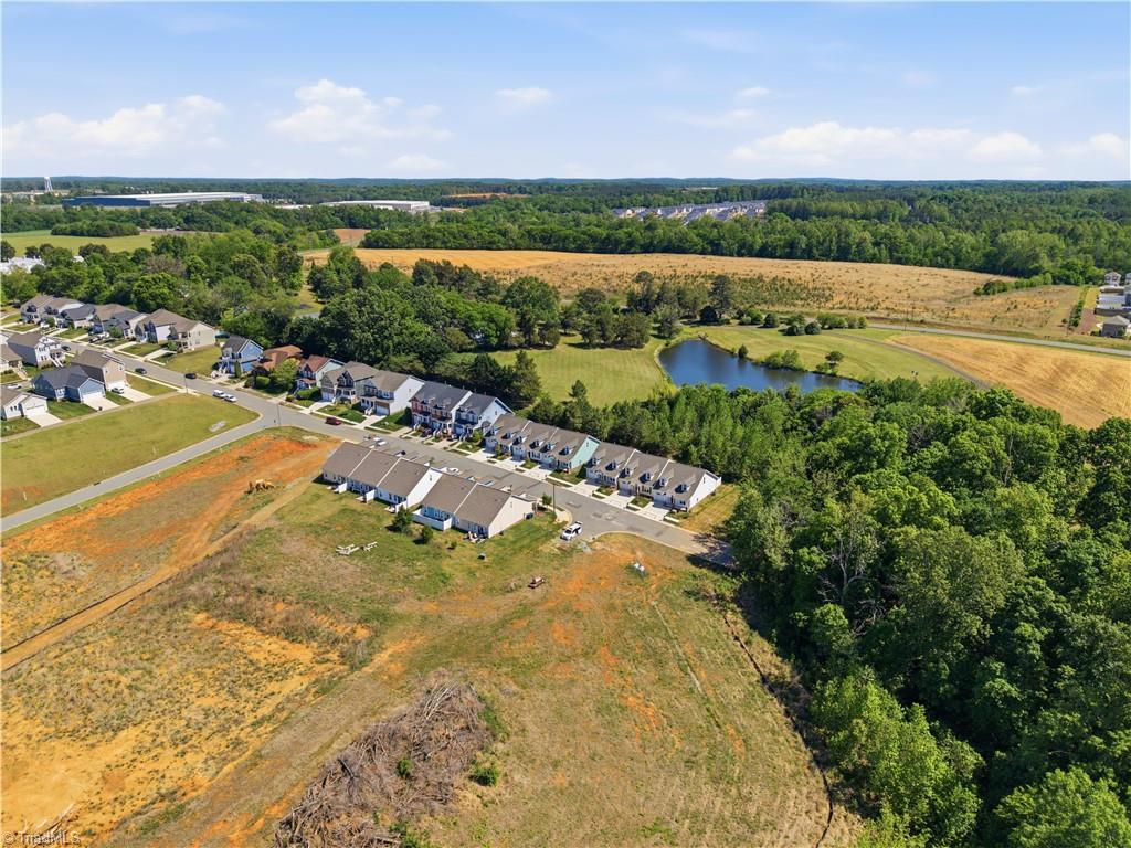1731 Old Fields Boulevard Property Photo 38