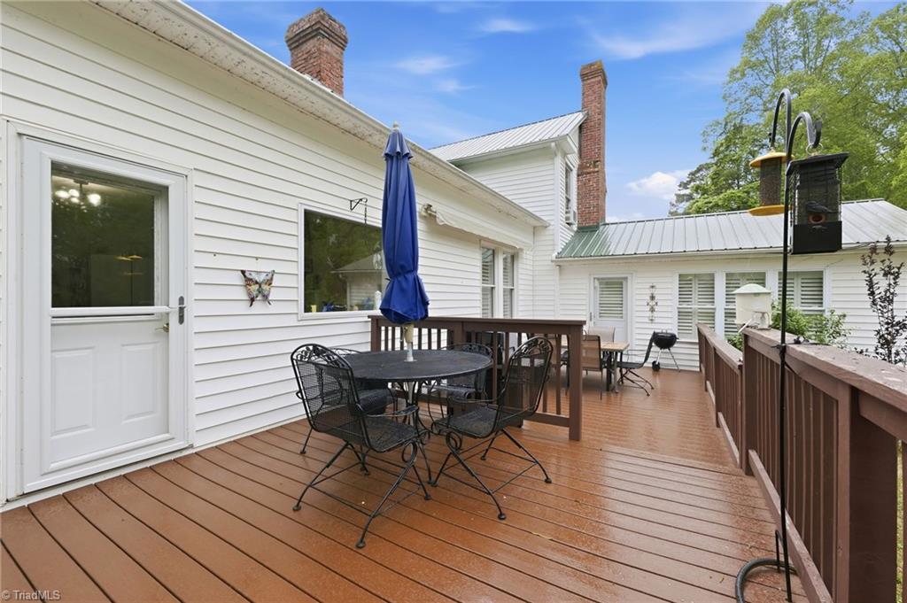 851 Case School Road Property Photo 6