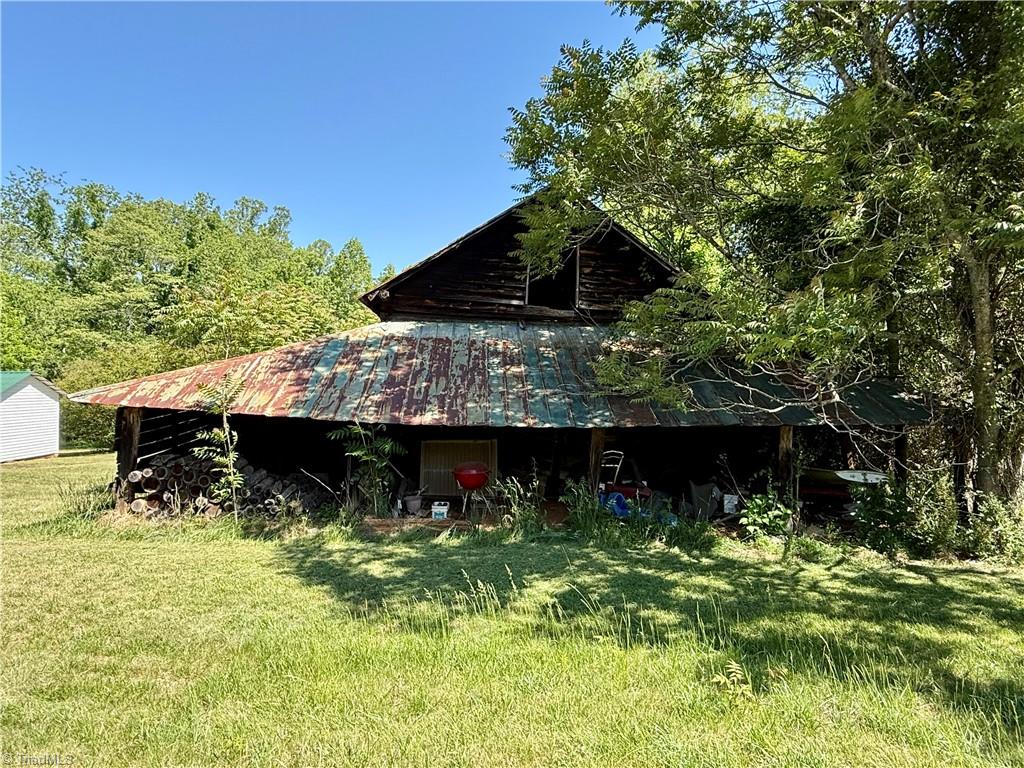 851 Case School Road Property Photo 43