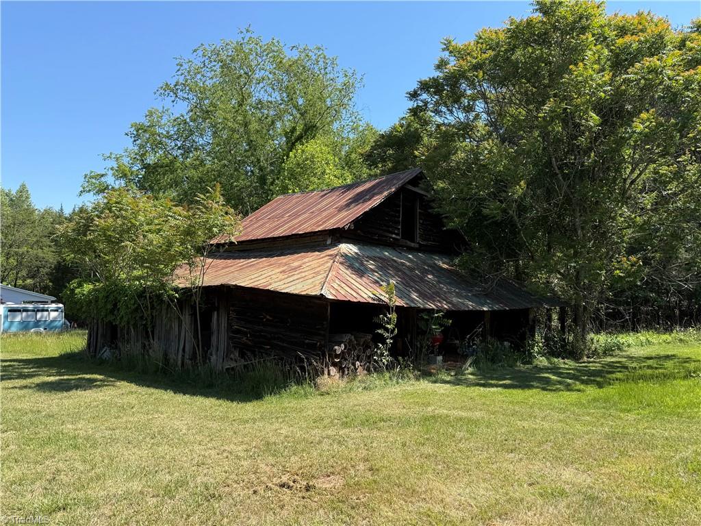 851 Case School Road Property Photo 44