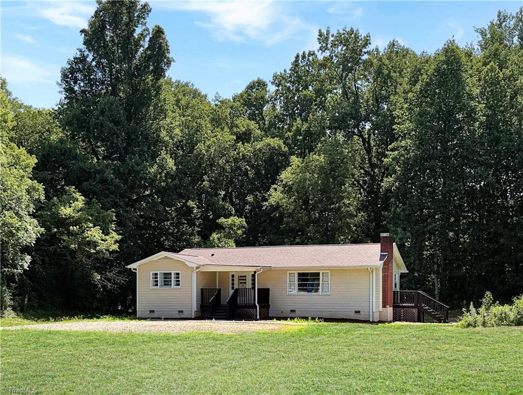 407 Brook Street Property Photo 1