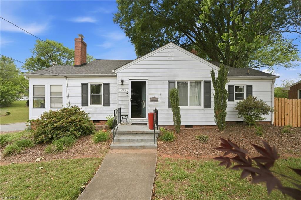 215 Home Avenue Property Photo
