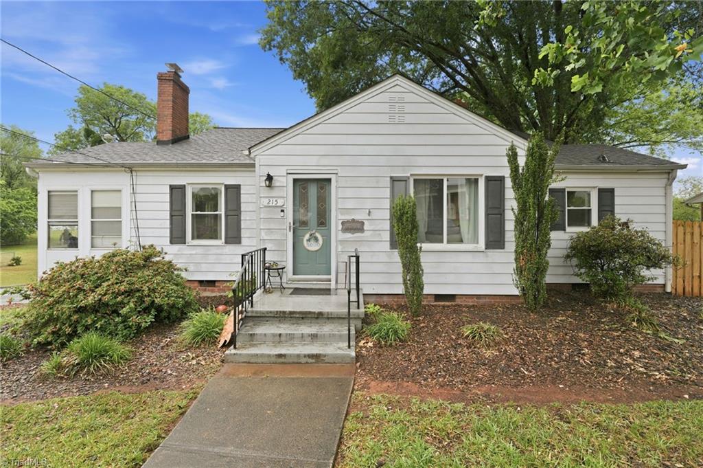 215 Home Avenue Property Photo 2
