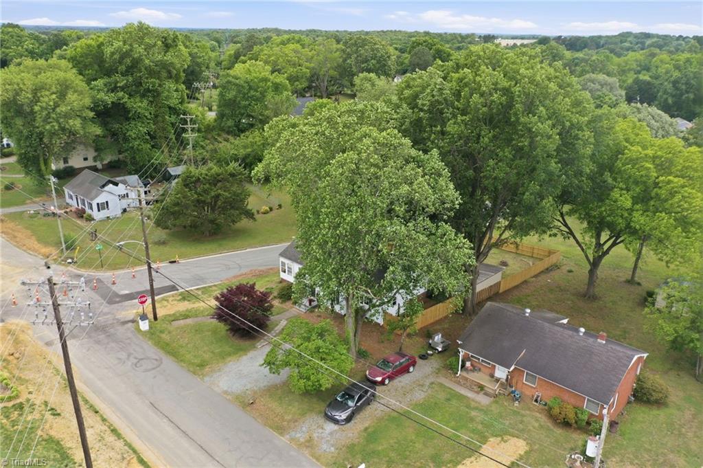 215 Home Avenue Property Photo 10