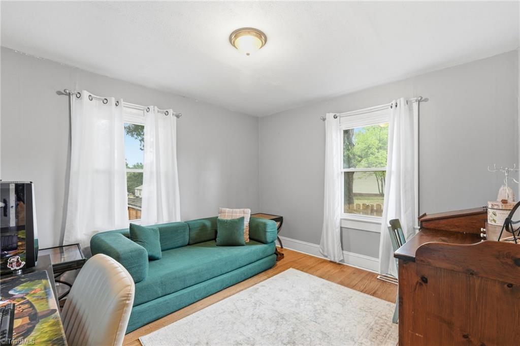 215 Home Avenue Property Photo 24