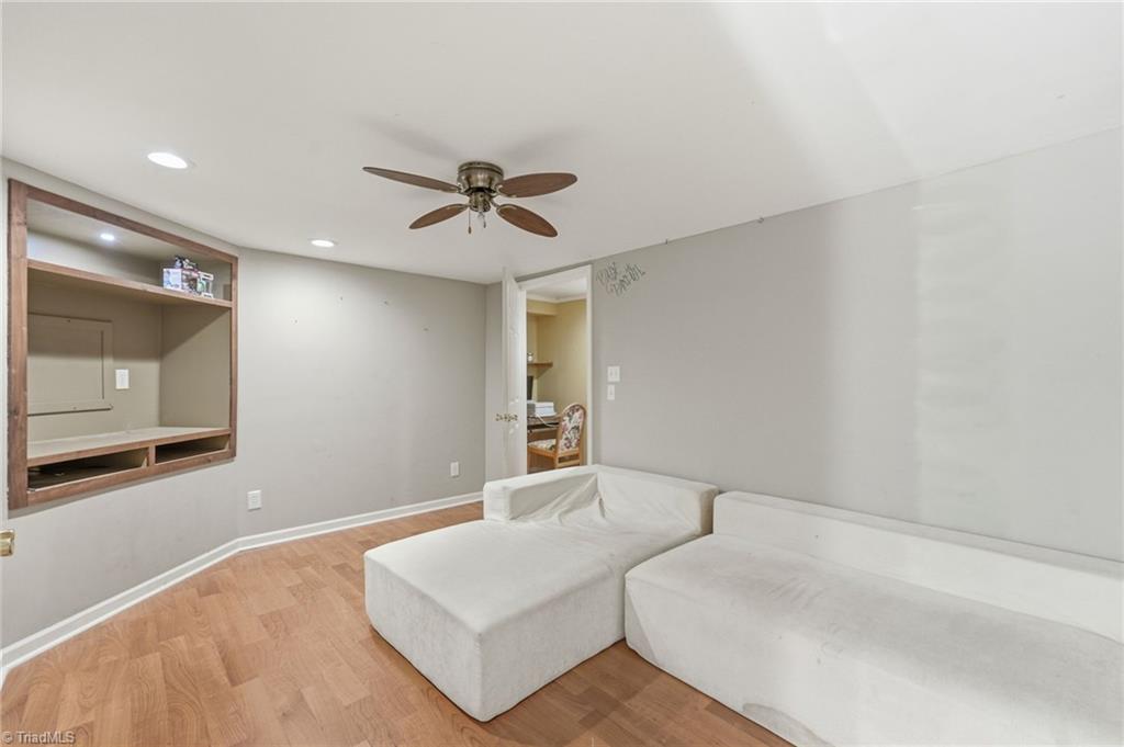 215 Home Avenue Property Photo 36