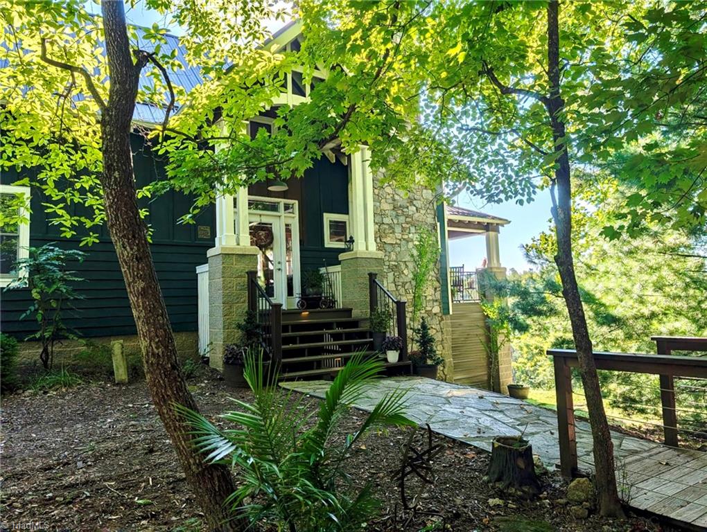 147 Fairview Drive Property Photo 1