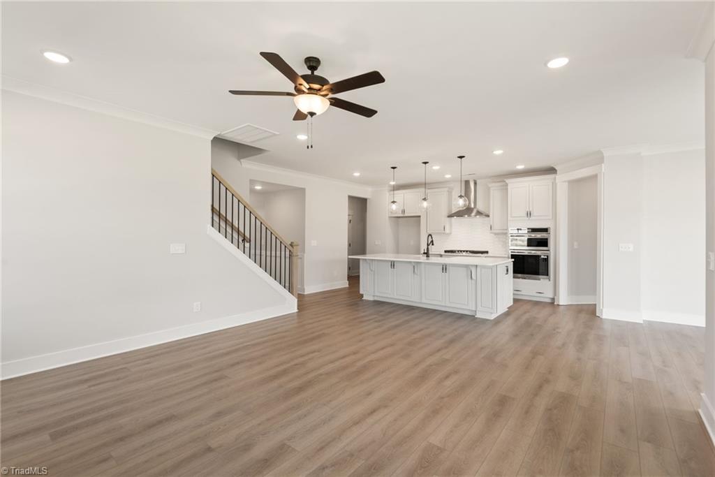 2114 Scallans Lane Property Photo 14