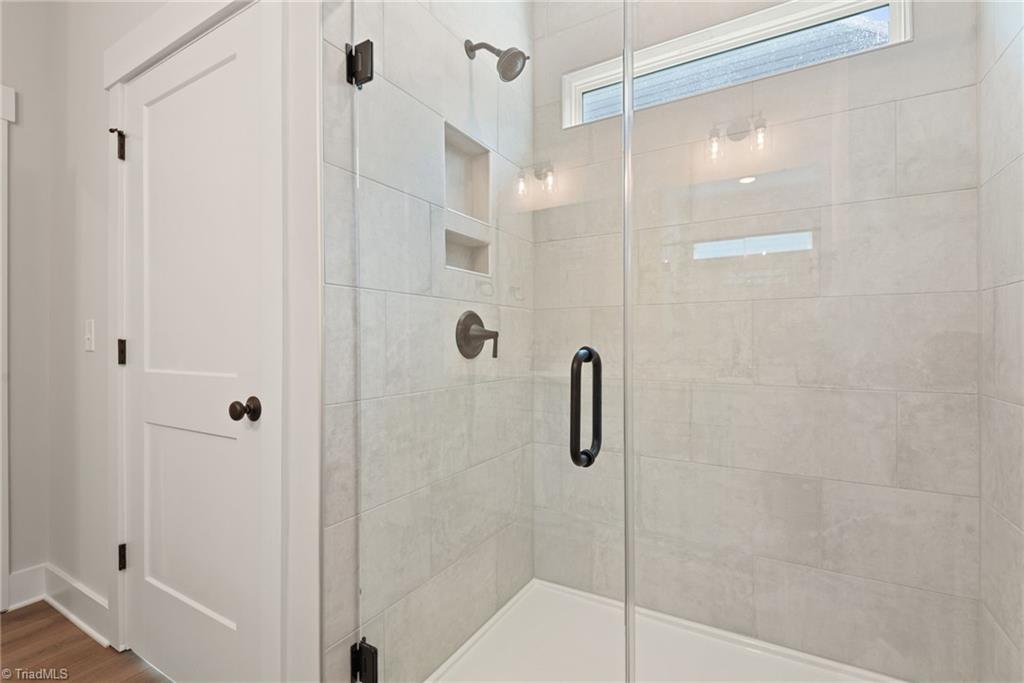 2114 Scallans Lane Property Photo 19