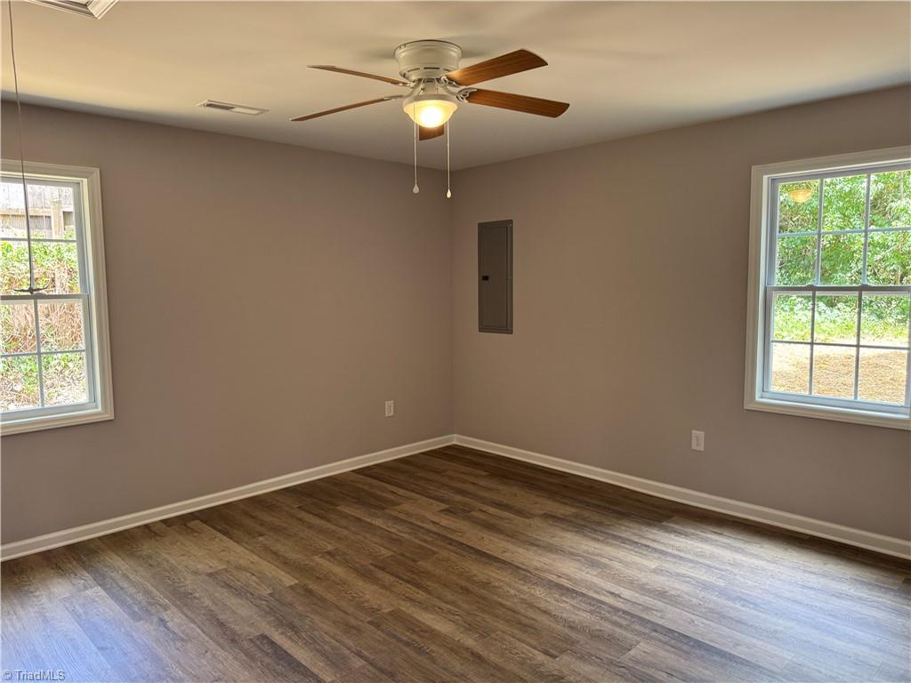 1003 E Russell Avenue Property Photo 10
