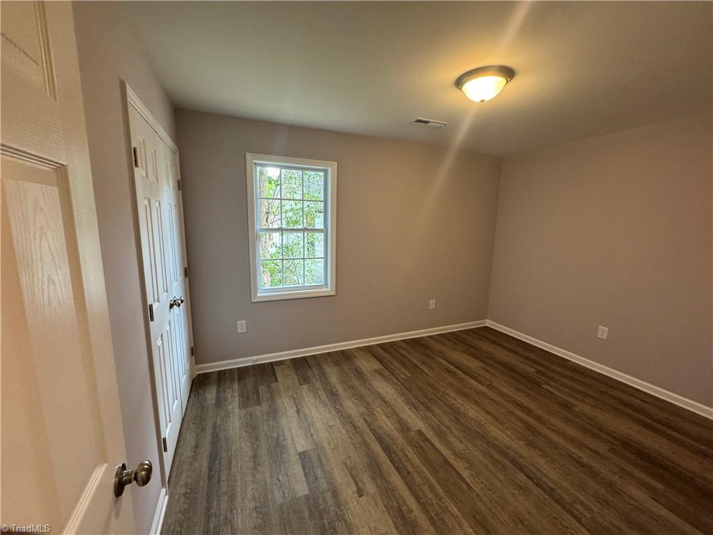 1003 E Russell Avenue Property Photo 12