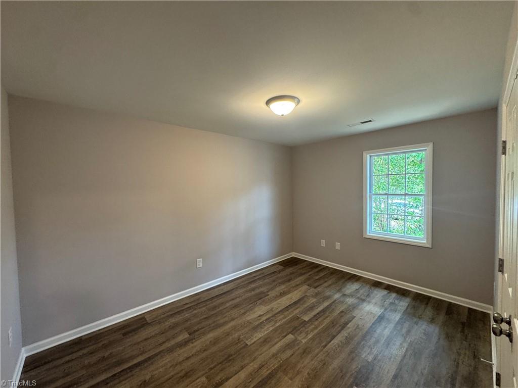 1003 E Russell Avenue Property Photo 16